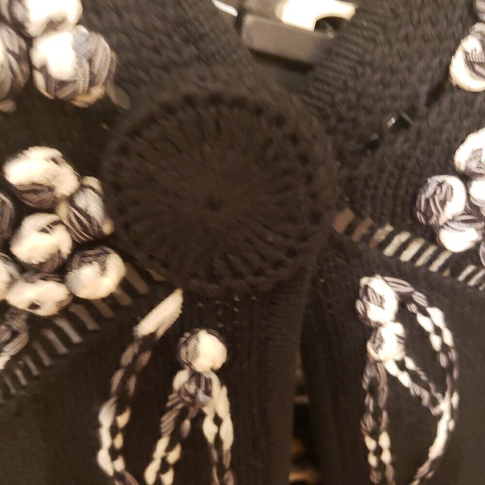 Monterey Bay Black & White Butterfly One Snap Closure Cardigan/Sweater, Size XL - Picture 5 of 14